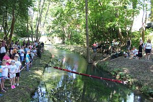 Am Start und an der Strecke des Entenrennens 2022