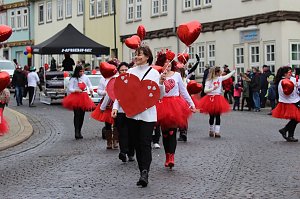Fr&ouml;hlichbunter Karnevalsumzug in und um Bad Langensalza