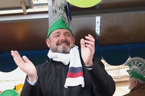 Fr&ouml;hlichbunter Karnevalsumzug in und um Bad Langensalza