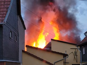 Großbrand am Abend in Oberdorla