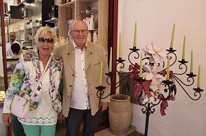 Er&ouml;ffnungsfeier mit geladenen G&auml;sten im Punjabi Bad&acute;sha