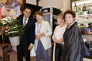 Er&ouml;ffnungsfeier mit geladenen G&auml;sten im Punjabi Bad&acute;sha