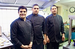 Er&ouml;ffnungsfeier mit geladenen G&auml;sten im Punjabi Bad&acute;sha