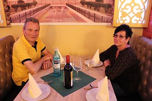 Er&ouml;ffnungsfeier mit geladenen G&auml;sten im Punjabi Bad&acute;sha