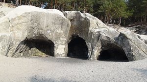 Sandh&ouml;hlen im Heers
