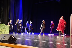 "Time and Time again" gespielt von Sch&uuml;lerinnen und Sch&uuml;lern des Salza Gymnasiums und der Grundschule Sonnenhof