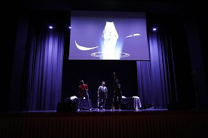 "Time and Time again" gespielt von Sch&uuml;lerinnen und Sch&uuml;lern des Salza Gymnasiums und der Grundschule Sonnenhof
