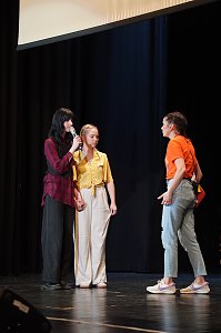 "Time and Time again" gespielt von Sch&uuml;lerinnen und Sch&uuml;lern des Salza Gymnasiums und der Grundschule Sonnenhof