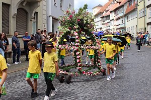 Gro&szlig;er festlicher Umzug zum 211. Brunnenfest in Bad Langensalza