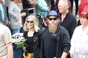 211. Brunnenfestumzug in Bad Langensalza mit vielen fr&ouml;hlichen Akteuren