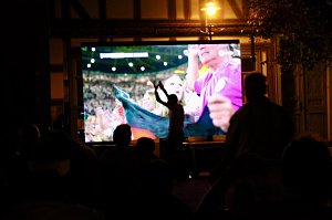 Public Viewing auf dem Neumarkt in Bad Langensalza zum Achtelfinalspiel der EM 2024 - Deutschland gegen D&auml;nemark