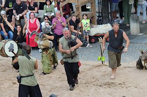 Zwei Tage lang feierten die Langensalzaer mit ihren G&auml;sten aus nah und fern ihr 30. Mittelalterstadtfest