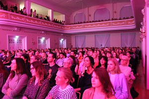 Mitwirkende der Gala des Salza-Gymnasiums in Bad Langensalza 2024