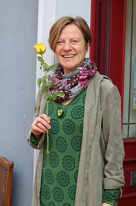 Einhundertundzwanzig Kindergartenkinder feierten mit ihren Erzieherinnen und Erziehern das 20. Jubil&auml;um des Schwefel-Sole-Heilbades Bad Langensalza mit einem Festumzug