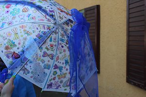 Einhundertundzwanzig Kindergartenkinder feierten mit ihren Erzieherinnen und Erziehern das 20. Jubil&auml;um des Schwefel-Sole-Heilbades Bad Langensalza mit einem Festumzug