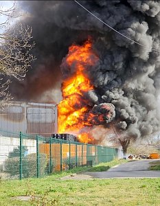 Brand bei Th&uuml;ringen Recycling in Bad Langensalza