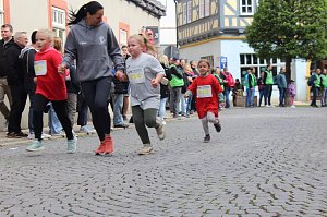 1. Lauf Sch&uuml;lerinnen und Sch&uuml;ler: Drei T&uuml;rme Lauf in Bad Langensalza