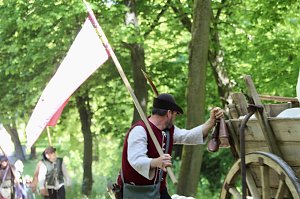 500 Jahre nach dem Bauernkrieg stellen 30 Darsteller in historischen Gew&auml;ndern den M&uuml;ntzer-Zug nach und machen Station in Ebeleben