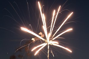 Gro&szlig;es Feuerwerk zum diesj&auml;hrigen Brunnenfest in Bad Langensalza