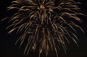 Gro&szlig;es Feuerwerk zum diesj&auml;hrigen Brunnenfest in Bad Langensalza