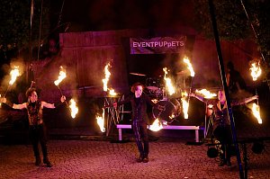 Spektakul&auml;re Feuershow von "EVENTPUPPETS" beim Mittelalterstadtfest in Bad Langensalza