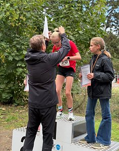 Kreis-Crosslauf auf dem J&uuml;denh&uuml;gel