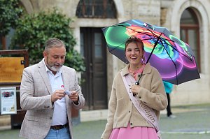 Fest mit Bieranstich, Spielmannszug und Sch&uuml;tzenverein
