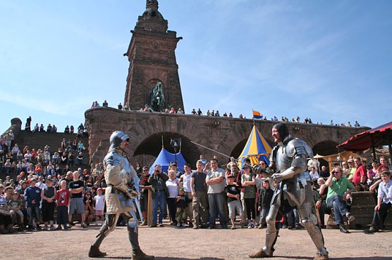 Burgfest am Kyffh&auml;user (Foto: Kyffh&auml;usertourismusverband)