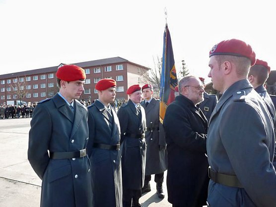 Gelöbnis in Bad Frankenhausen (Foto: Karl-Heinz Herrmann) Gelöbnis in Bad Frankenhausen (Foto: Karl-Heinz Herrmann)