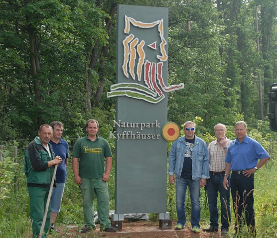 Naturpark begrüßt Sie! (Foto: Naturparkverwaltung Kyffhäuser) Naturpark begrüßt Sie! (Foto: Naturparkverwaltung Kyffhäuser)