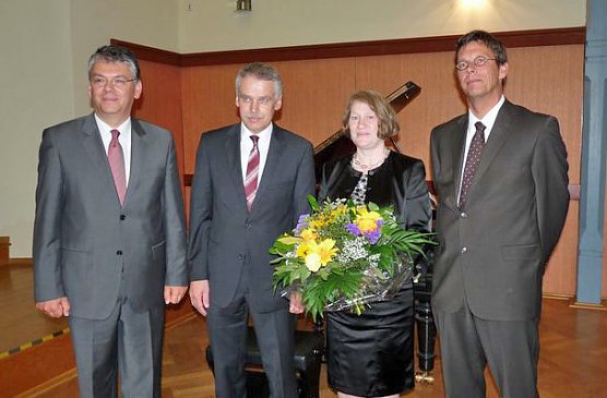 Vorsteher eingeführt (Foto: Karl-Heinz Herrmann) Vorsteher eingeführt (Foto: Karl-Heinz Herrmann)