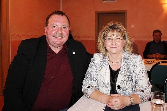 B&uuml;rgermeister und CDU- Vorsitzender Frank B&uuml;chner konnte auch die Landtagsabgeordnete Annette Lehmann in Zimmern begr&uuml;&szlig;en. (Foto: Foto:rv)