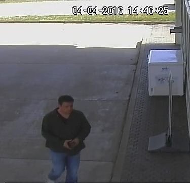 Polizei sucht Betrüger (Foto: Landespolizeiinspektion Nordhausen) Polizei sucht Betrüger (Foto: Landespolizeiinspektion Nordhausen)