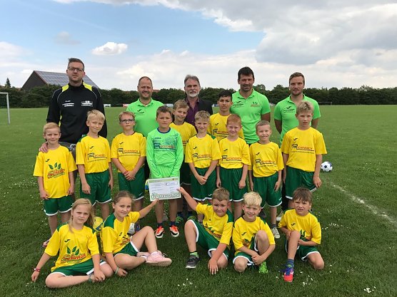 1.000,00 � f&uuml;r Thamsbr&uuml;cker SV 1922 (Foto: Pressestelle Landratsamt Nordhausen)