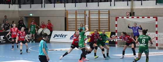 Die THC Damen im Champions League Einsatz in der Nordh&auml;user Wiedigsburghalle  (Foto: Angelo Glashagel)