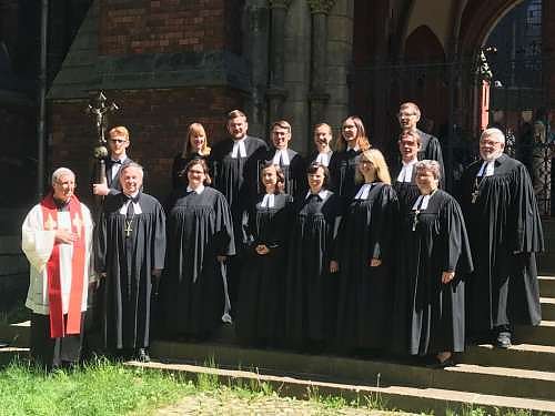 Zwei Pfarrer aus dem Kirchenkreis wurden ordiniert (Foto: Evang. Kirchenkreis)