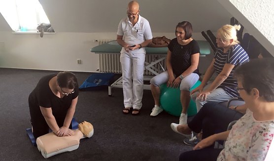 Reanimation ge&uuml;bt (Foto: Helios Bleicherode)