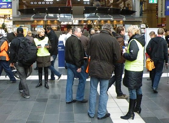 Bild: Auf dem Bahnhof