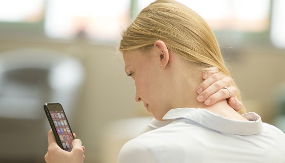  Smartphone_Rueckentipp_AGR (Foto: Smartphone_Rueckentipp_AGR)