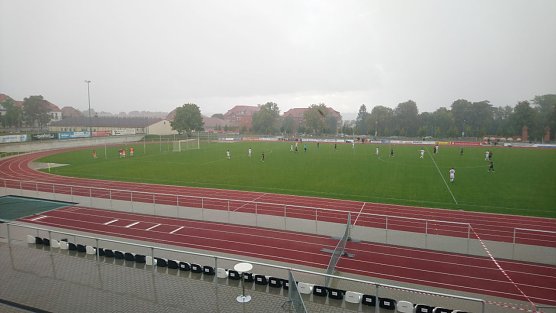 Gerade mal 120 Zuschauer z&auml;hlte die Partie gegen Wismut Gera (Foto: Markus Fromm)