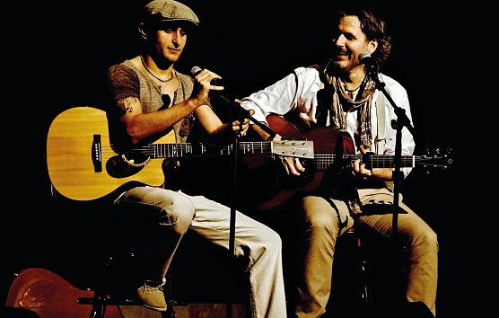 Thomas Wacker und Thorsten Gary brillieren mt den Hits von Simon & Garfunkel (Foto: Agentur) Thomas Wacker und Thorsten Gary brillieren mt den Hits von Simon & Garfunkel (Foto: Agentur)