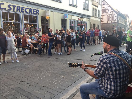 Steve Rettelbusch bei der Marienkirche zum Fest der Musik 2019 (Foto: Stadtverwaltung M&uuml;hlhausen)