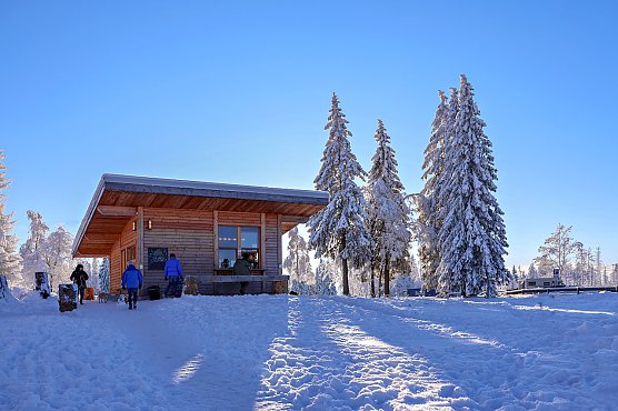 Wintertraum bei Gl&uuml;hwein und Schnee (Foto: Kerstin G&ouml;thel)