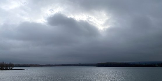 Viele Wolken und stürmische Winde (Foto: oas) Viele Wolken und stürmische Winde (Foto: oas)