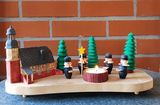 Weinachtsgrüße aus Wiegersdorf (Foto: Peter Fiebig) Weinachtsgrüße aus Wiegersdorf (Foto: Peter Fiebig)