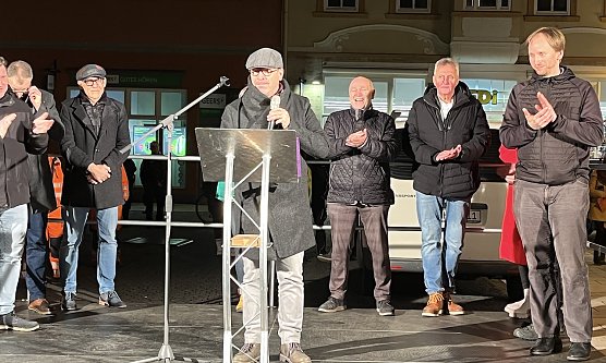 Clausen Ratz aus Weimar referierte &uuml;ber Demokratie und ihre Ausw&uuml;chse in der heutigen Zeit (Foto: emw)