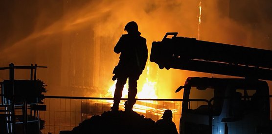 Gro&szlig;brand bei Obermehler (Foto: S. Dietzel)