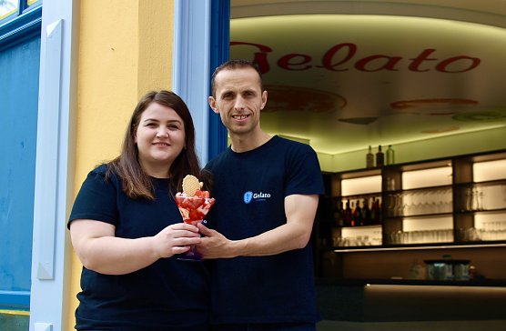 Arjeta und Agron Behrami erwarten ab morgen ihre G&auml;ste (Foto: Eva Maria Wiegand)