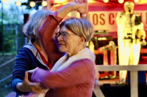 Im Rausch kubanischer Kl&auml;nge bei der extralangen Sommerlaunenacht (Foto: Eva Maria Wiegand)