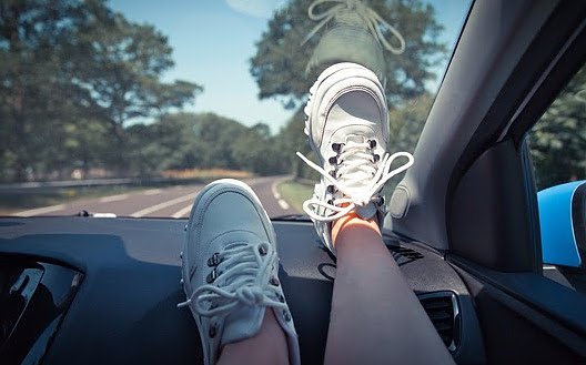 Richtiges Schuhwerk und Sitzposition nicht unterschätzen (Foto: ADAC) Richtiges Schuhwerk und Sitzposition nicht unterschätzen (Foto: ADAC)